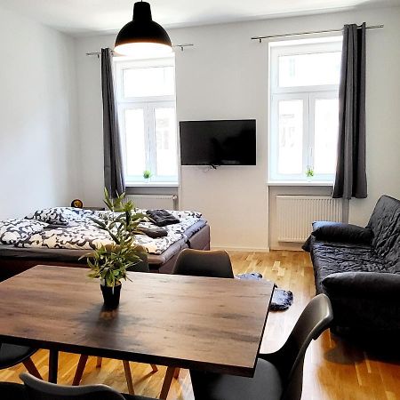Sunny Apartment With 1 Balcony Відень Екстер'єр фото